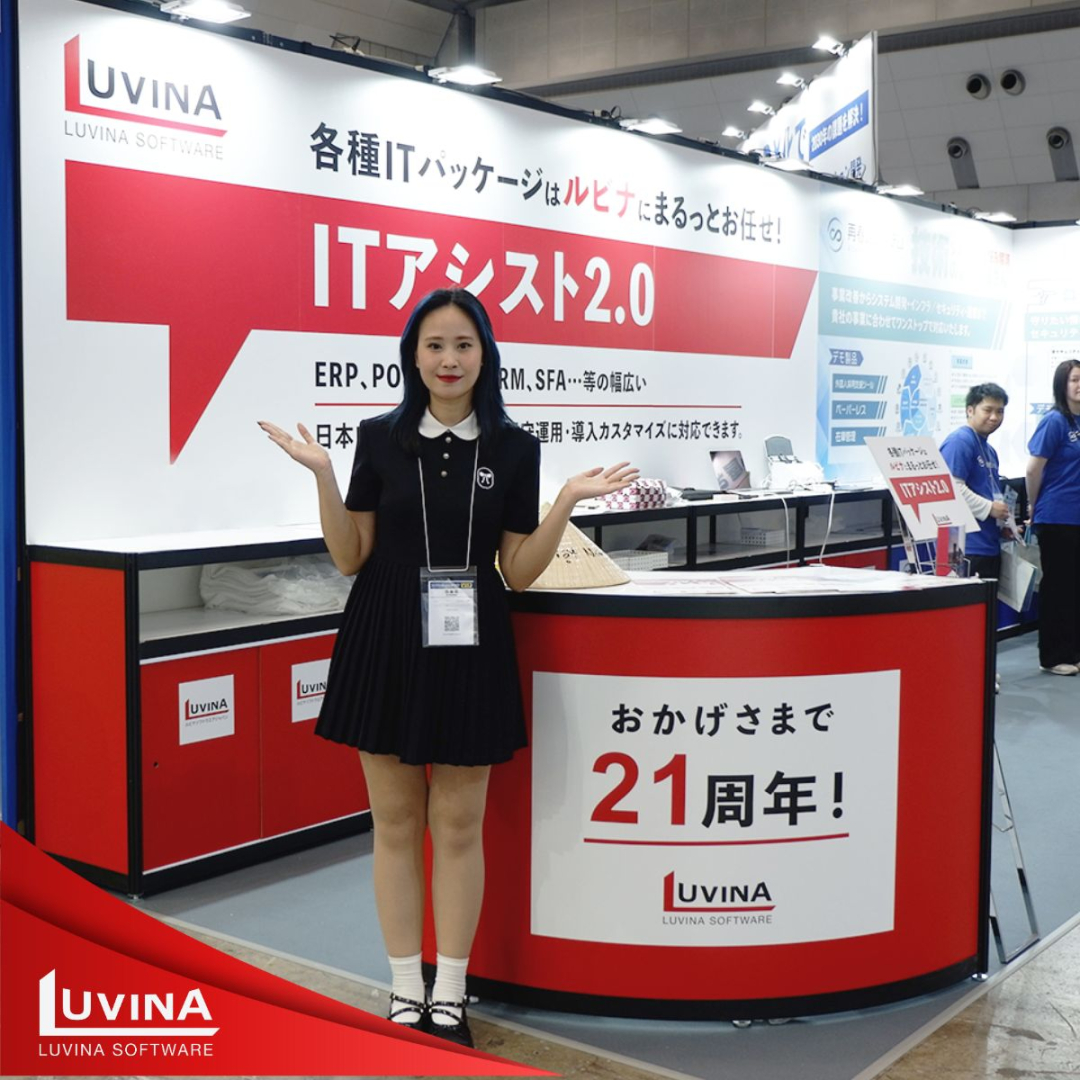 1. it week booth huyền